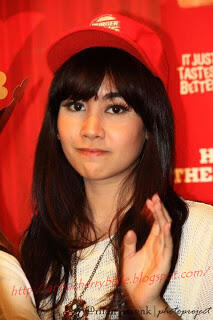 nih gan update lagi fotonya teh anisa