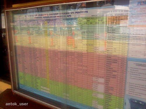 Menurut ane ini solusi membuat transportasi umum menjadi pilihan utama masyarakat