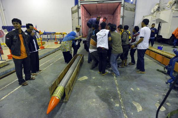 (foto) Uji Coba Peluncuran Roket RX2020