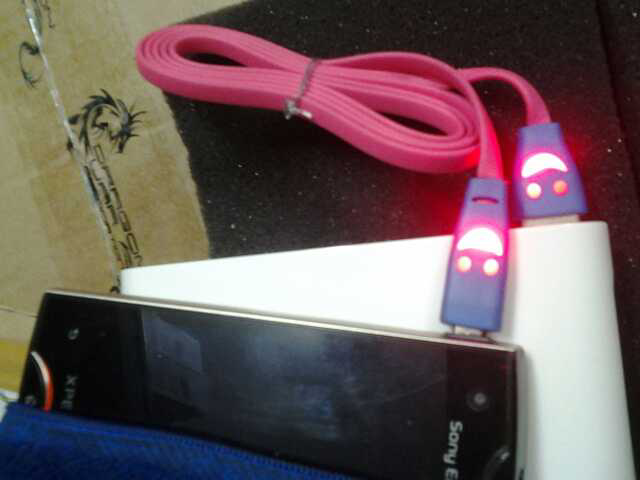 jual kabel data usb smile nyala untuk bb atau android surabaya