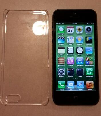 Dijual Iphone 5 hitam 16 GB berusia 2 bulan