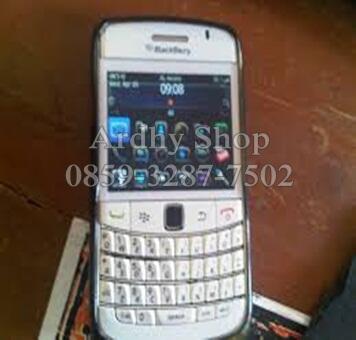 DIJUAL BLACKBERRY Z10 HARGA SPESIAL BM CUMA Rp 1.700.000