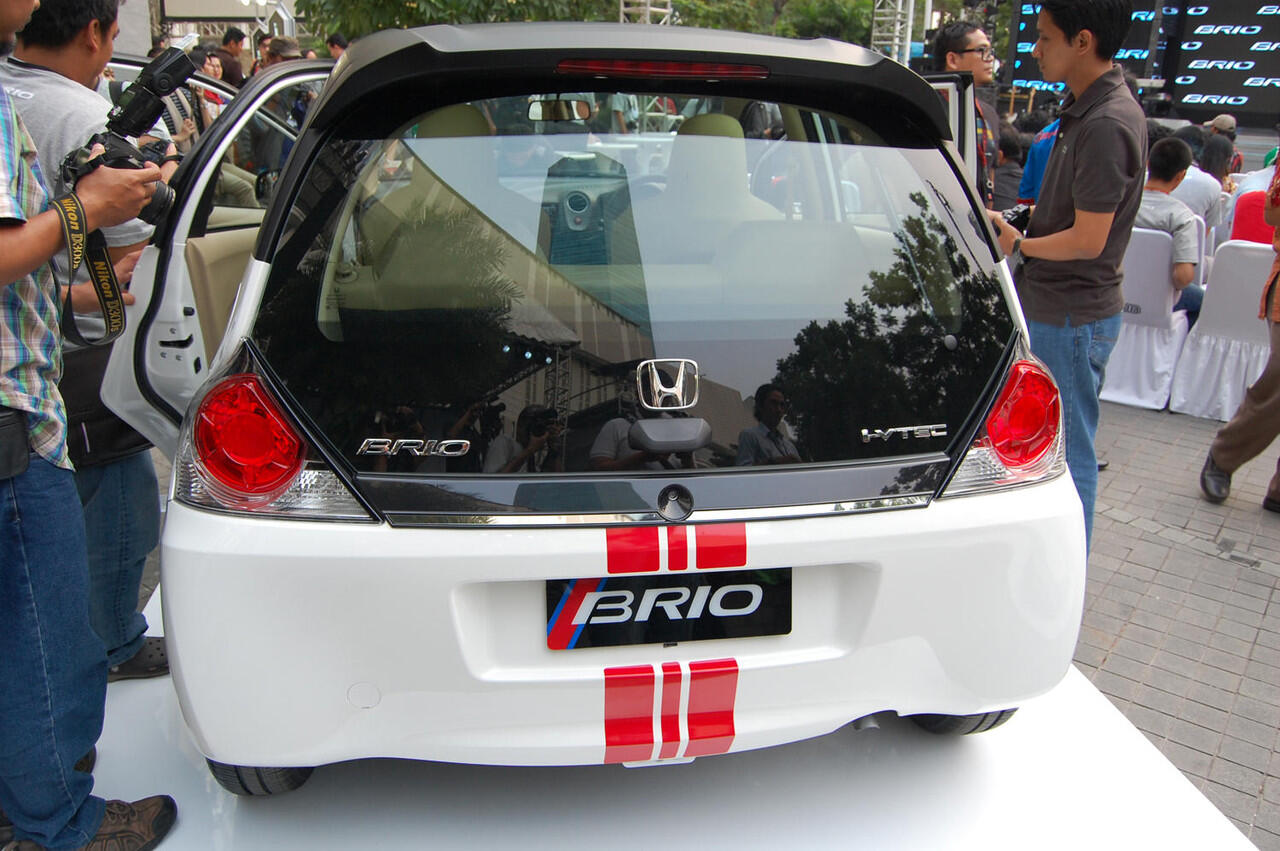 Mobil HONDA Bandung : JAZZ , BRIO , FREED , CRZ , ODYSSEY , ACCORD , DLL