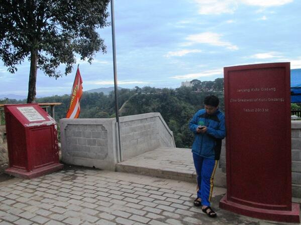 Tembok Cina Ala Sumatra &#91;Great Wall Van Andalas &#93;