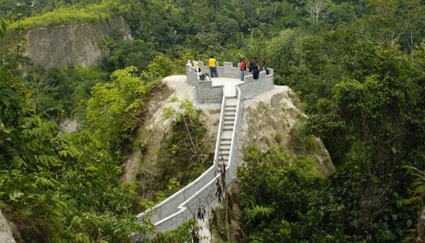 Tembok Cina Ala Sumatra &#91;Great Wall Van Andalas &#93;