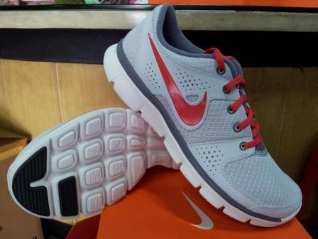 SEPATU NIKE, ADIDAS REPLIKA DAN ORI 100%