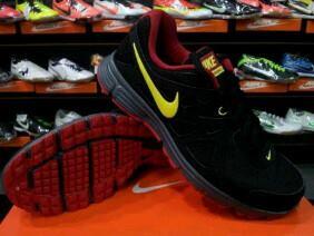 SEPATU NIKE, ADIDAS REPLIKA DAN ORI 100%