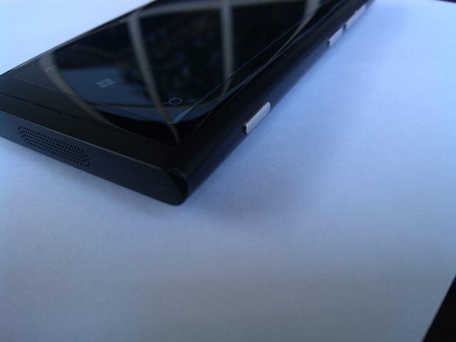 SMARTPHONE WINDOWS PHONE (WP) 7.8 NOKIA LUMIA 800 BLACK 95% MURAH!!