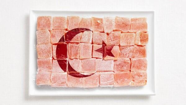 Keren! Bendera Nasional Dibuat Dengan Makanan Khas Negara (PIC)