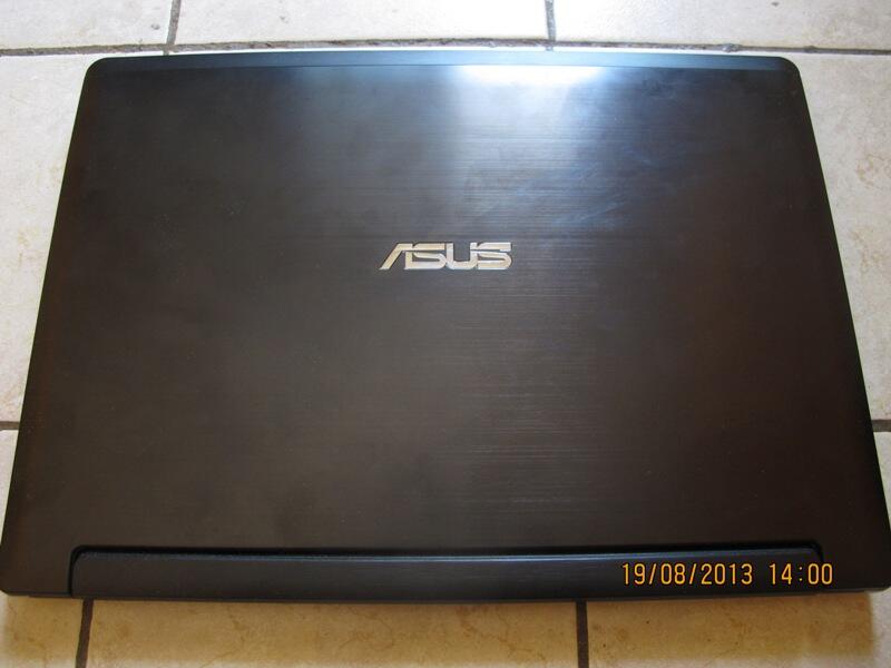 Laptop Asus UltraPortabel A46CA.Tipis dengan DVDRW