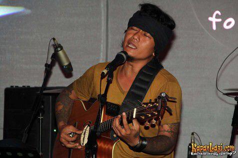 kw super iwan fals " buat OI/penggemar legend iwan fals wajib masuk"