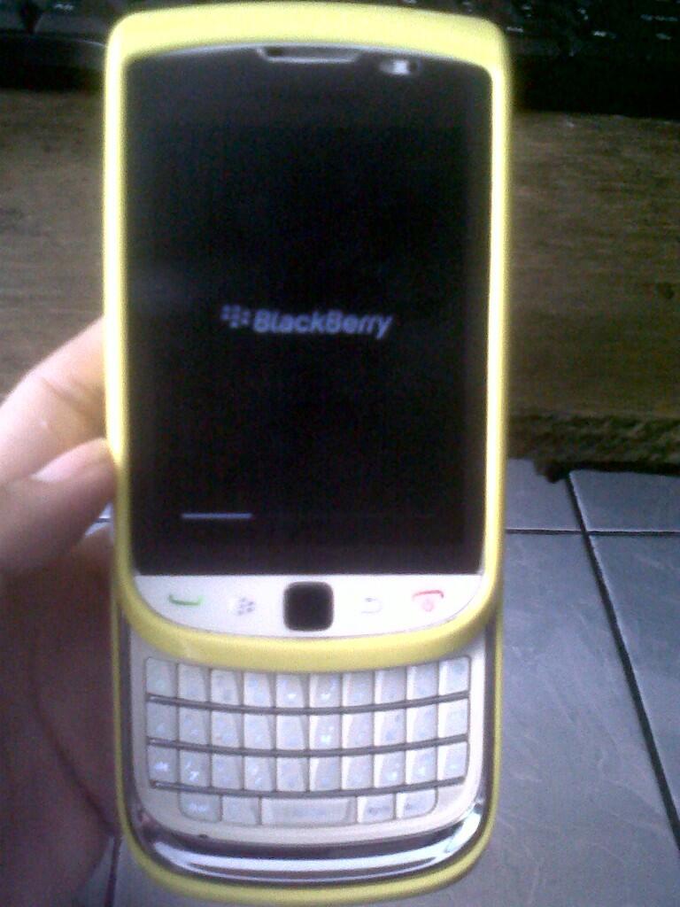 bb torch 9800 white ex TAM fullset murah mantab dijamin !!!