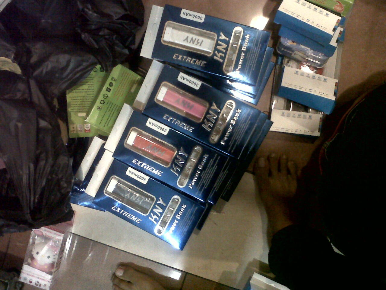 LAGI BOOMING POWERBANK KNY 3000 MAH !!!!!