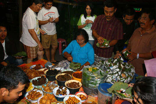 Yang suka berburu kuliner khas Cirebon...