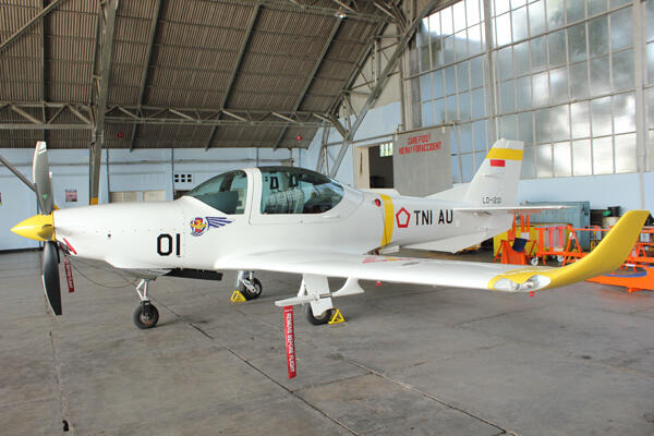 TNI-AU Uji Coba Pesawat Grob