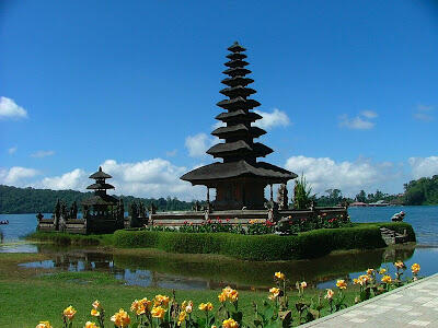 Danau Terindah di Indonesia