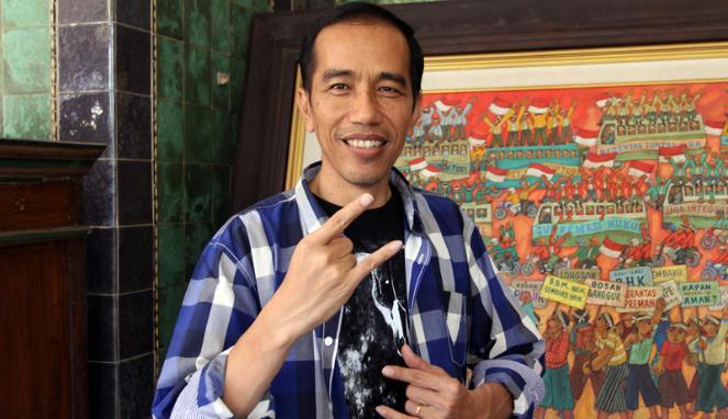 Suka Musik Rock, Jokowi Jingkrak-jingkrak di Kamar