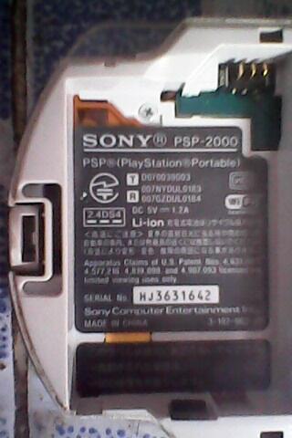 JUAL/BARTER/TUKER TAMBAH PSP SLIM 2000 ICE SILVER 8GB FULLGAME