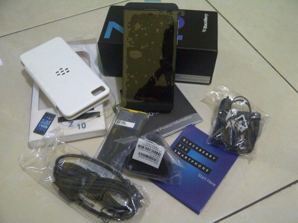 sale Barang BM BlackBerry Q10& z10& 9000 & 8900 & 9700 & 9550 & 9800
