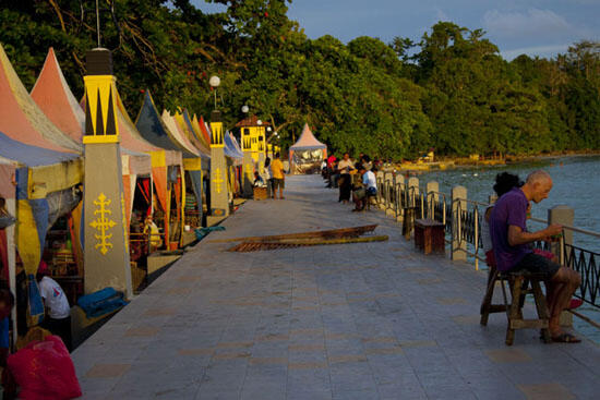 main-mainlah ke ambon