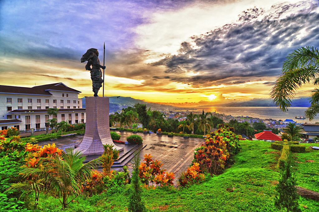 main-mainlah ke ambon