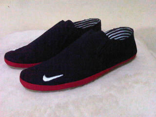nike slip on