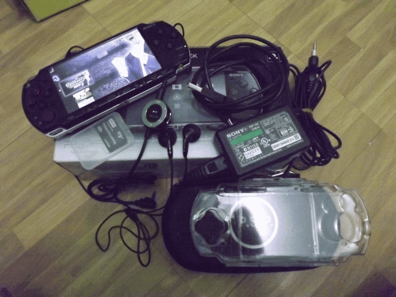 PSP Black Piano 2000