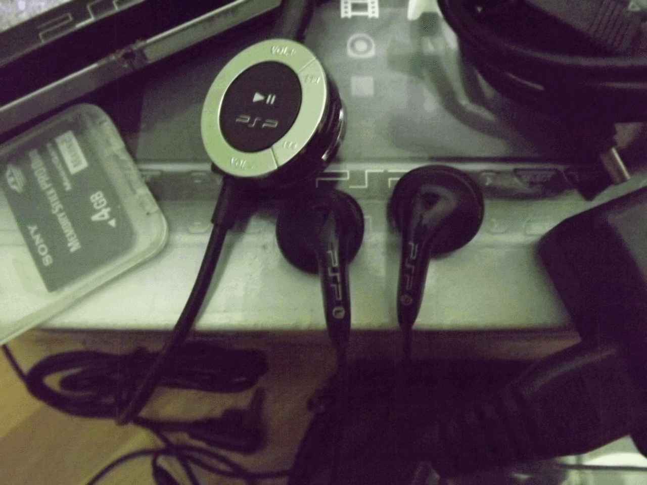 PSP Black Piano 2000