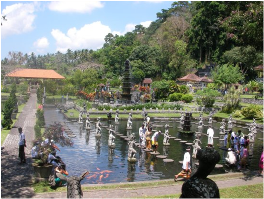 Taman air Tirta gangga ( Beningnya )