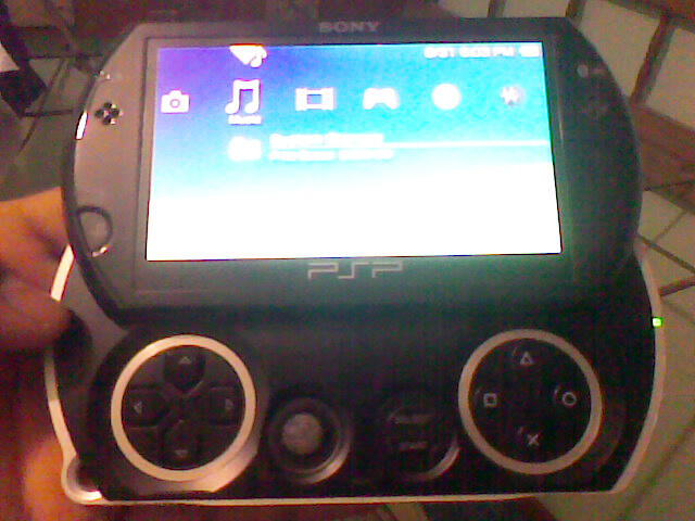 PSP Go Black 16GB Fullset Mulus Gan..