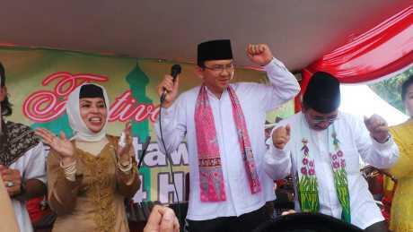 AHOK JOGET TERAJANA MENGALAHKAN OMA IRAMA...MANTAP (VIDEO)