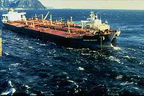 10 Insiden Kecelakaan Tanker Minyak Terbesar