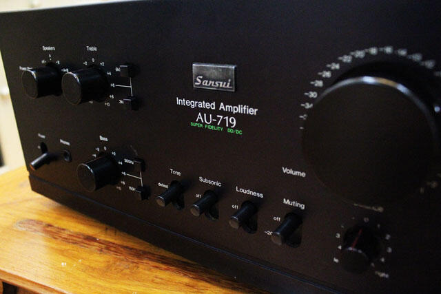 Amplifier Sansui AU-719