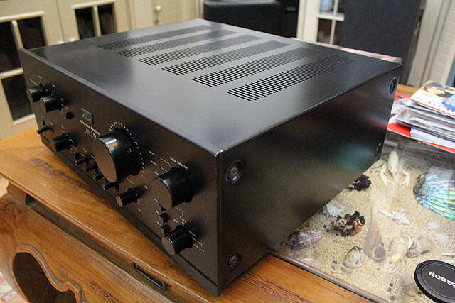 Amplifier Sansui AU-719