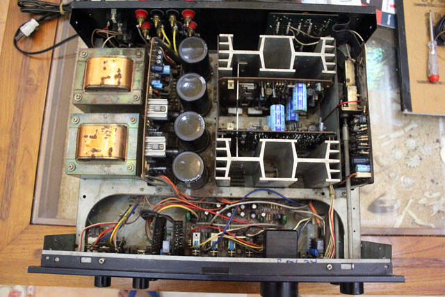 Amplifier Sansui AU-719