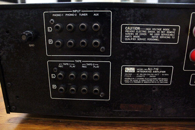 Amplifier Sansui AU-719