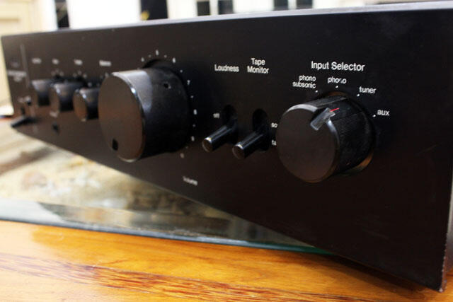 Amplifier Sansui AU-217