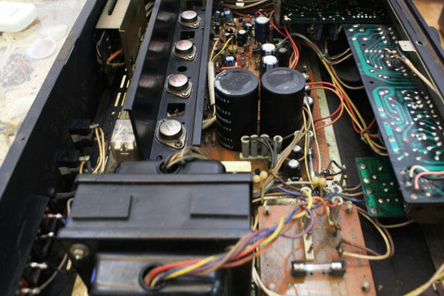 Amplifier Sansui AU-217
