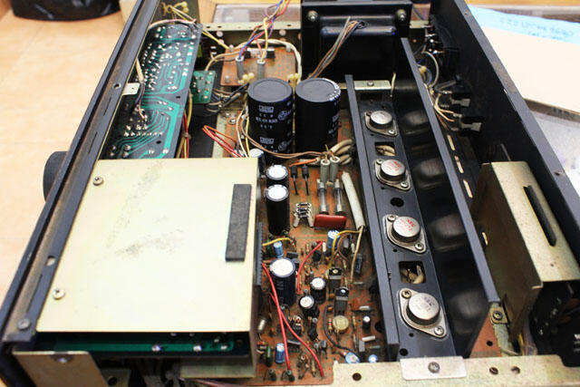 Amplifier Sansui AU-217