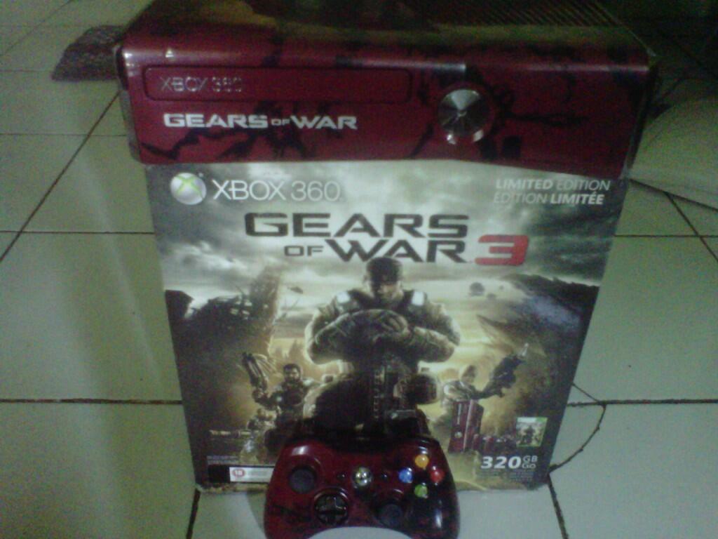 XBOX 360 SLIM LIMITED EDITION GEARS OF WAR3