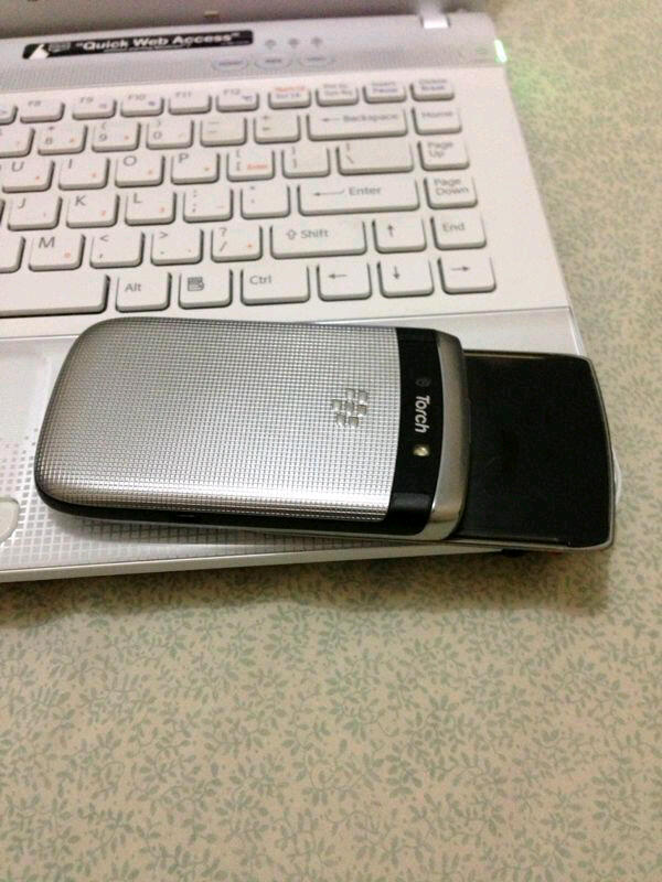 jual blackberry torch 9800 dan 9810 (jennings), FULLSET n SEGEL, Grey