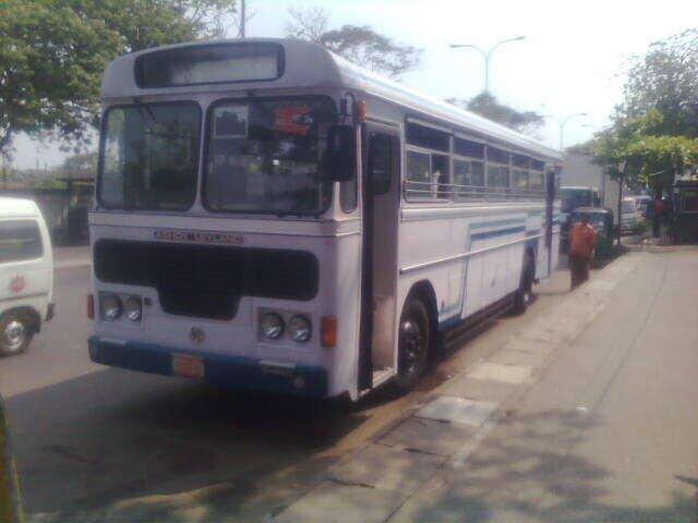 kapan terahir naik bus ini gan? (nostalgia)