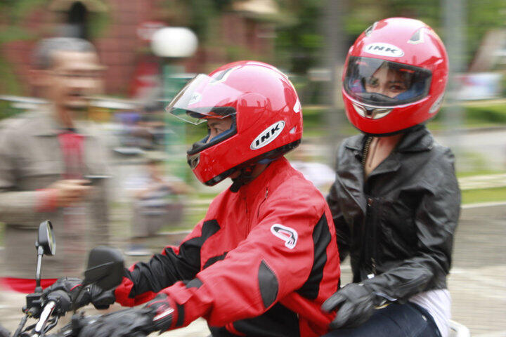 BIKERS yang sayang ISTRI, ANAK ataupun PACAR berilah mereka ...