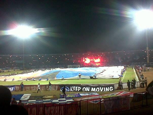 Bendera Terbesar Se Asia Milik AREMANIA