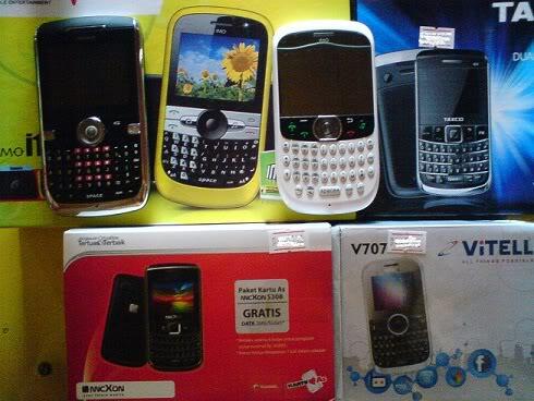 Agan Suka Pake HP QWERTY atau Layar Sentuh?