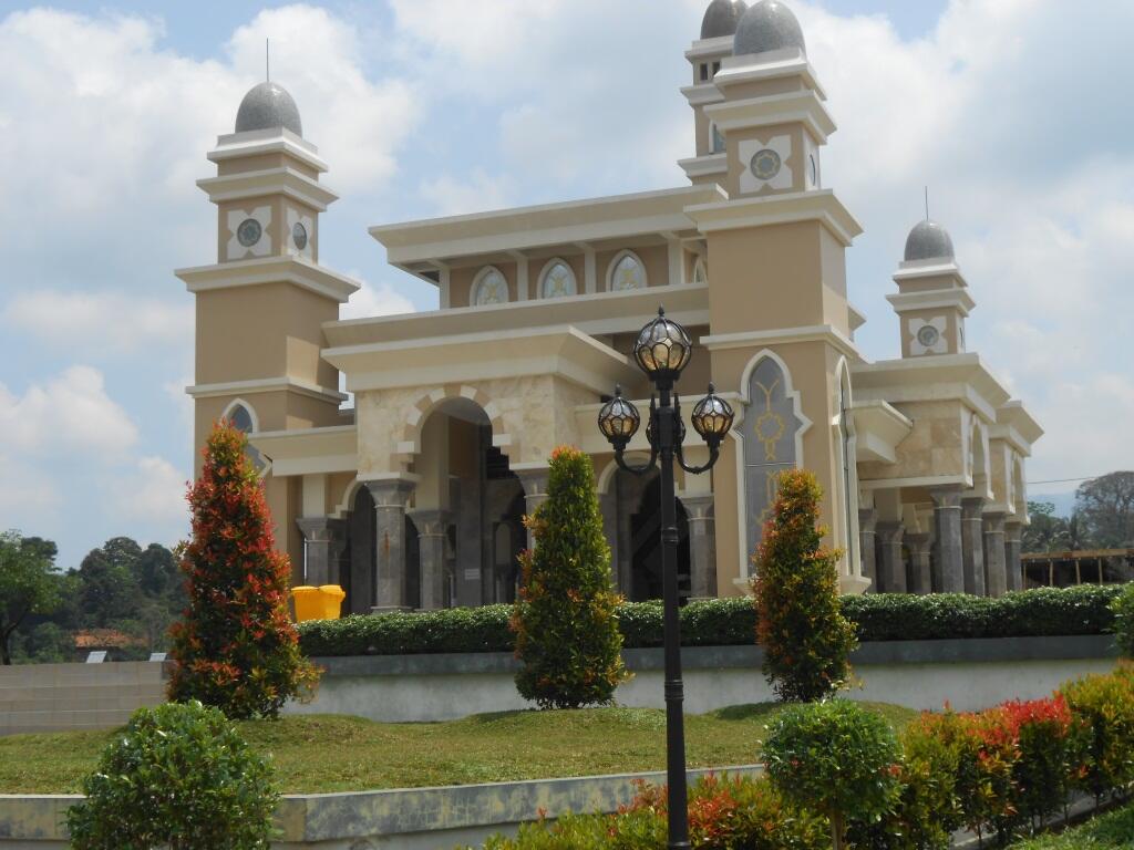 MEGA WISATA ICAKAN