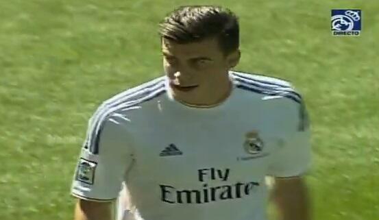 RESMI: Gareth Bale memakai jersey Real Madrid no 11. 