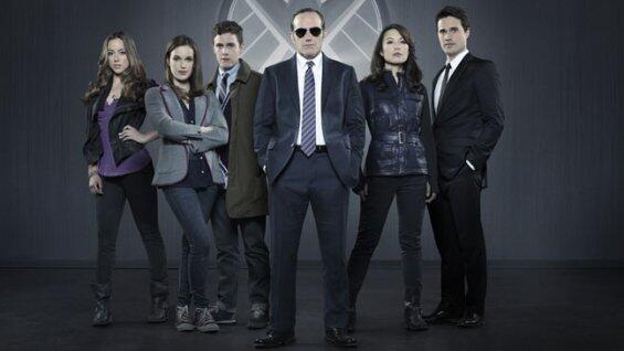 AGENTS OF S.H.I.E.L.D....!!!(with pict)