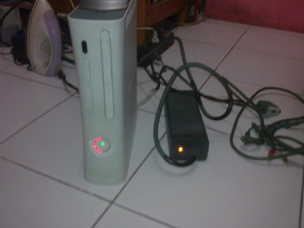 Ane Wts/Dijual Xbox (X-box) 360 Fat RROD Apa adanya Murah