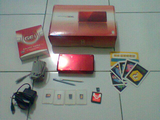 WTS Nintendo 3DS Bonus 40 Giga Micro Sd